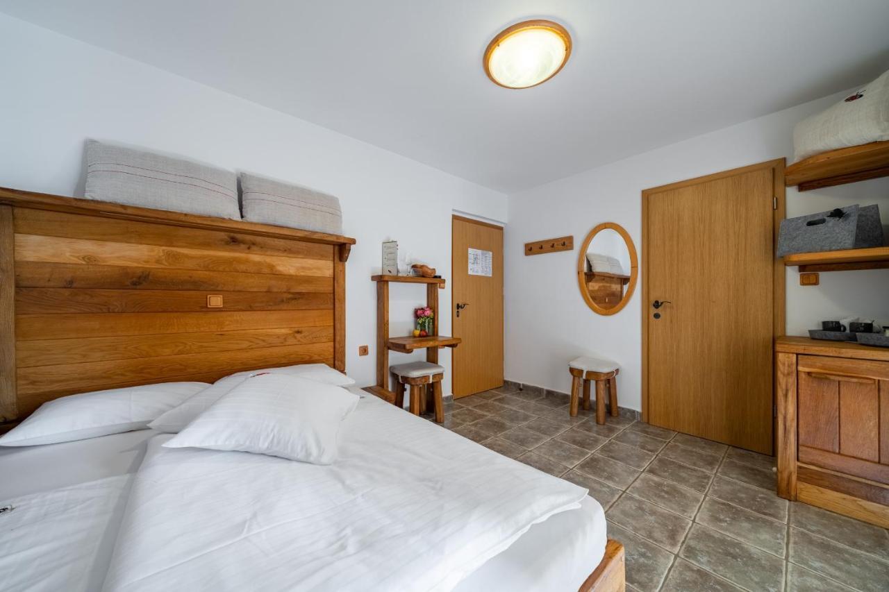 Hisa Vina Cuk Hotell Lendava Exteriör bild